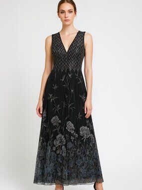 Komarov Hydrangea Border Lace-Up Back Maxi Dress-S